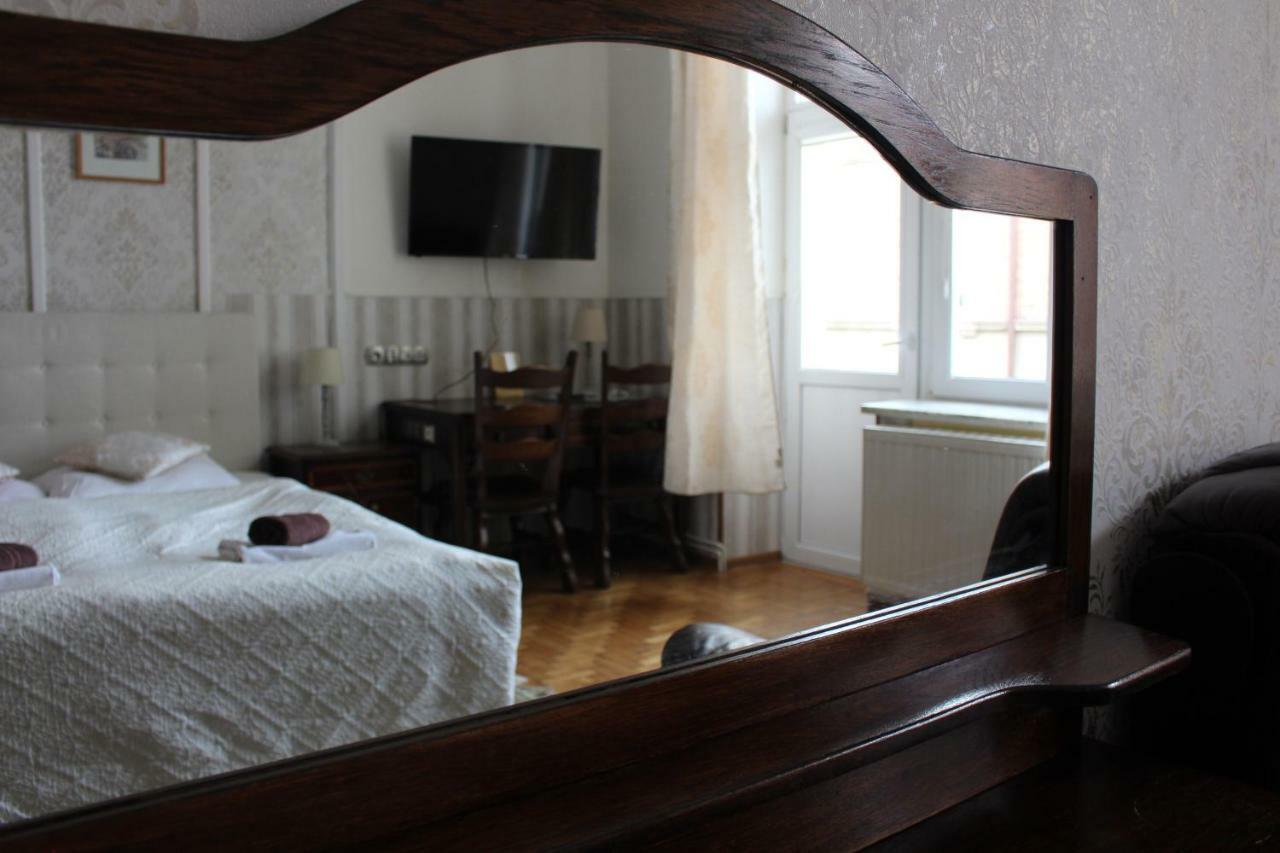 Apartament City, Clock Κρόσνο Εξωτερικό φωτογραφία