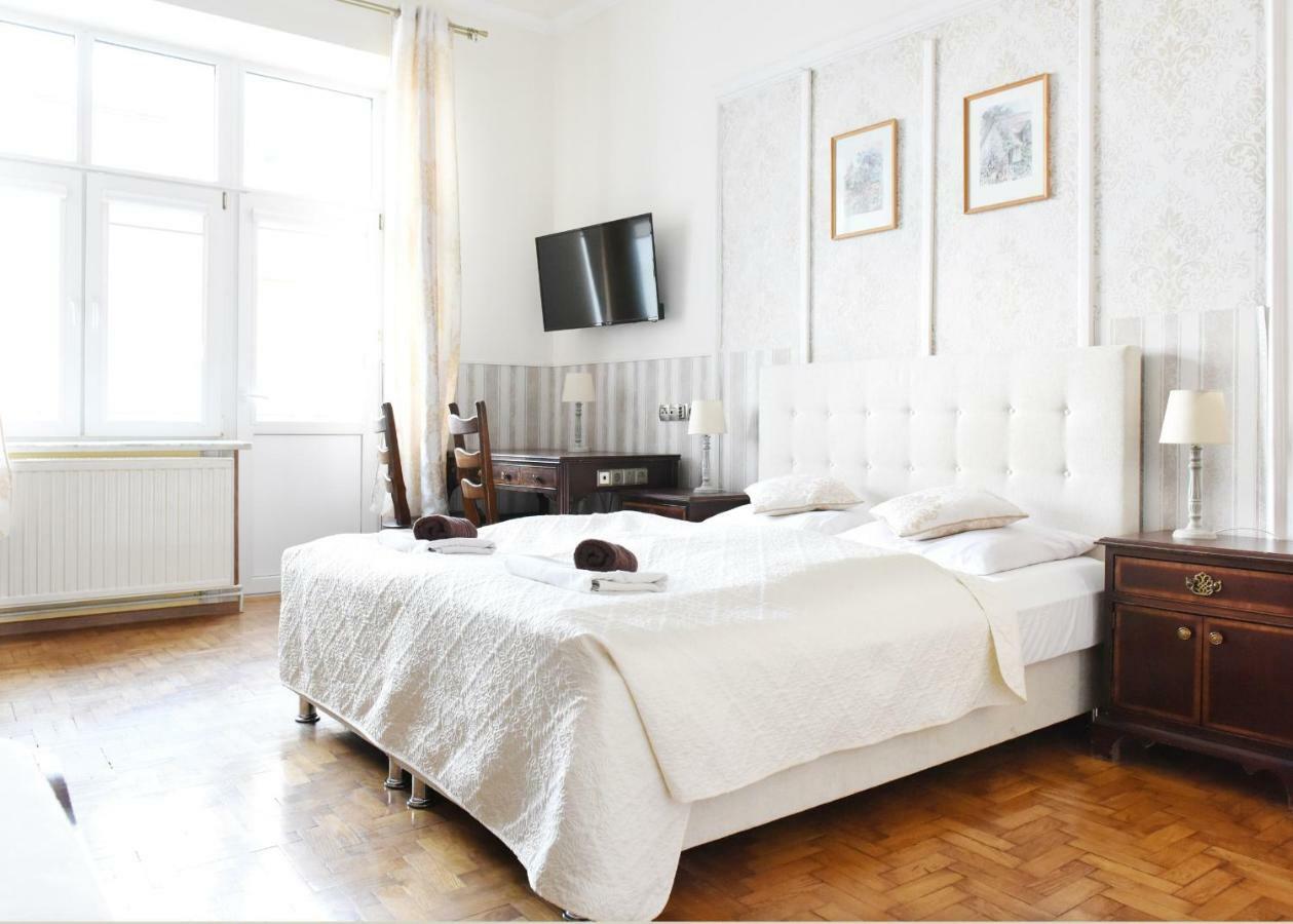 Apartament City, Clock Κρόσνο Εξωτερικό φωτογραφία